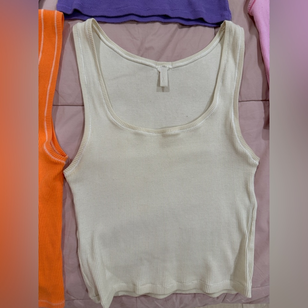 Skims cotton rib tank top in color bone and size small